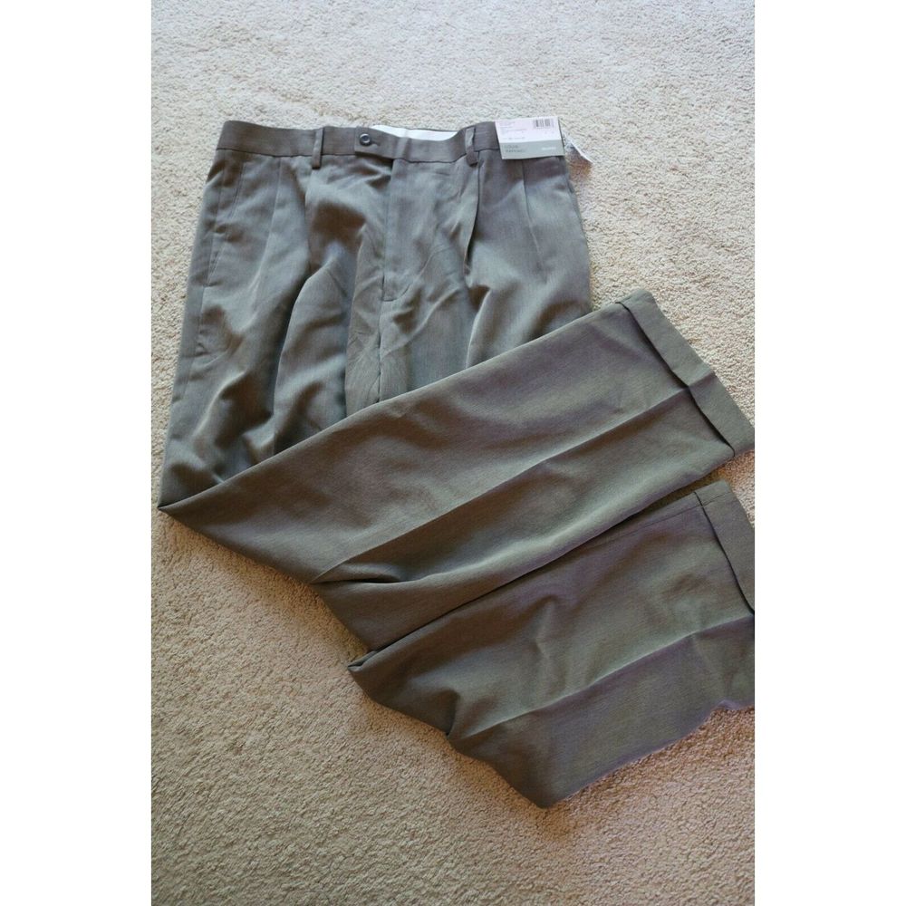 Gray Pants -Pleated - Louis Raphael - Tailored